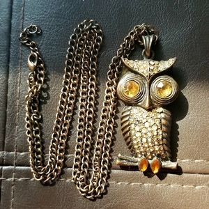 Owl pendant necklace